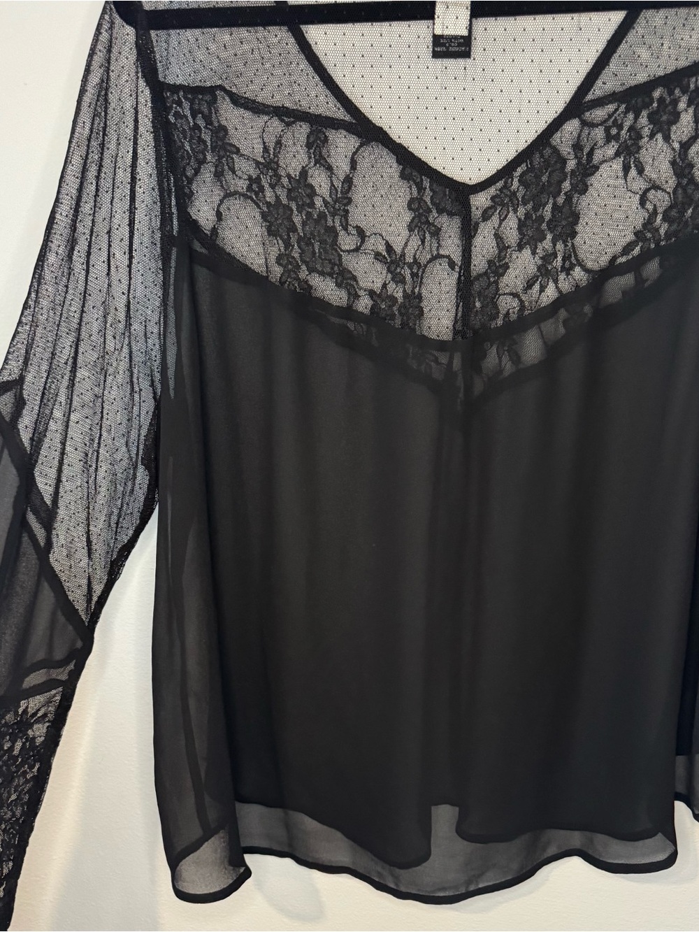 Torrid Black Sheer Lace Mesh Blouse Size 2 Plus Size Fairycore Goth Boho Top - Picture 4 of 5